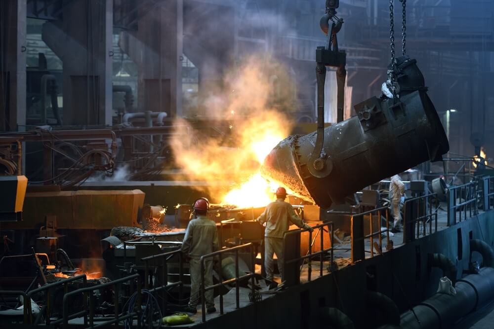Hop on the Commodities Trend Before It’s Too Late: Buy POSCO Now