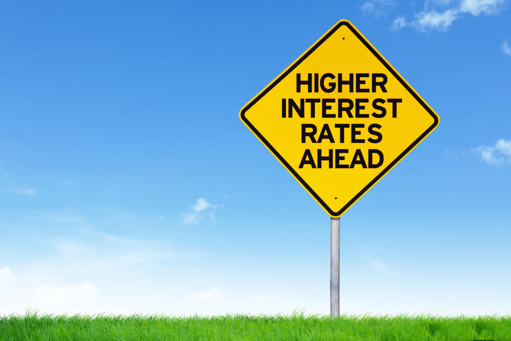 Despite Pressure From Trump, Fed Signals More Interest Rate Hikes