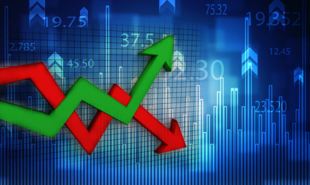 Wall Street Closes Mixed as Investors Turn to Smaller Companies