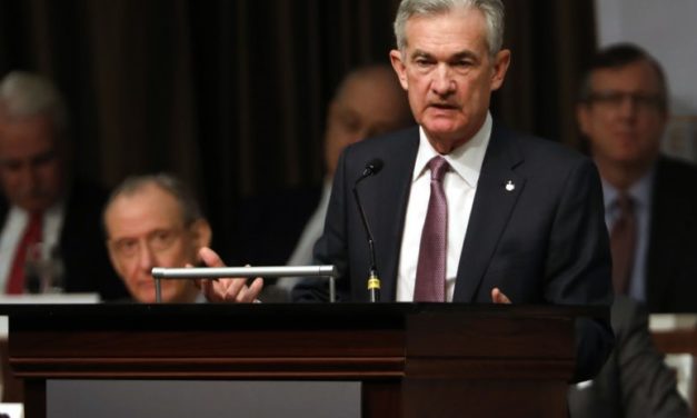 Fed Chair Powell: Economy Healthy, Might Pause Rate Hikes