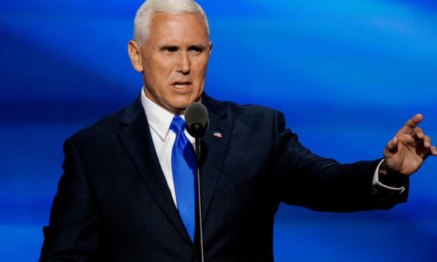 Pence, Xi Trade Insults in Speeches at Pacific Summit