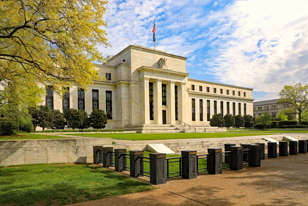 Fed Chairman Powell Tamps Down Talk of Elevated Recession Risks