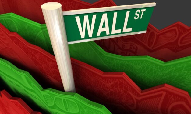 Wall Street Whipsaw: Experts React to Fed Rate Cut as Markets Sink