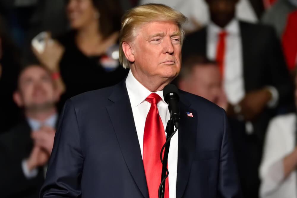 Trump on China: ‘Not Ready to Make a Deal,’ Huawei Banned Again