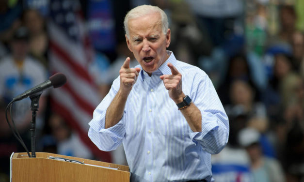Democrats Persistent With Distortions on Migrants, Economy in Debate
