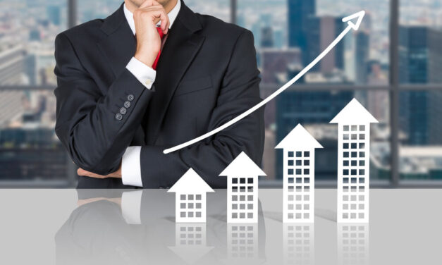 Fund Managers Hoard Cash — One Sector Reveals the Real Story