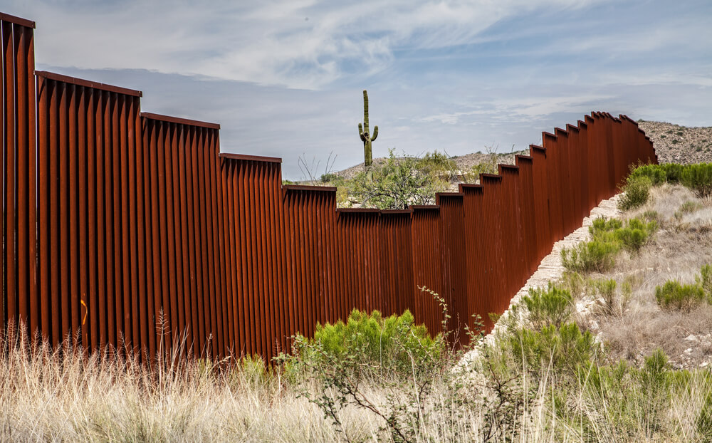 US Awards Second Border Wall Contract in Texas