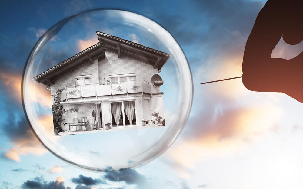 Analyst Warns: ‘Housing Bubble 2.0’ About to Pop