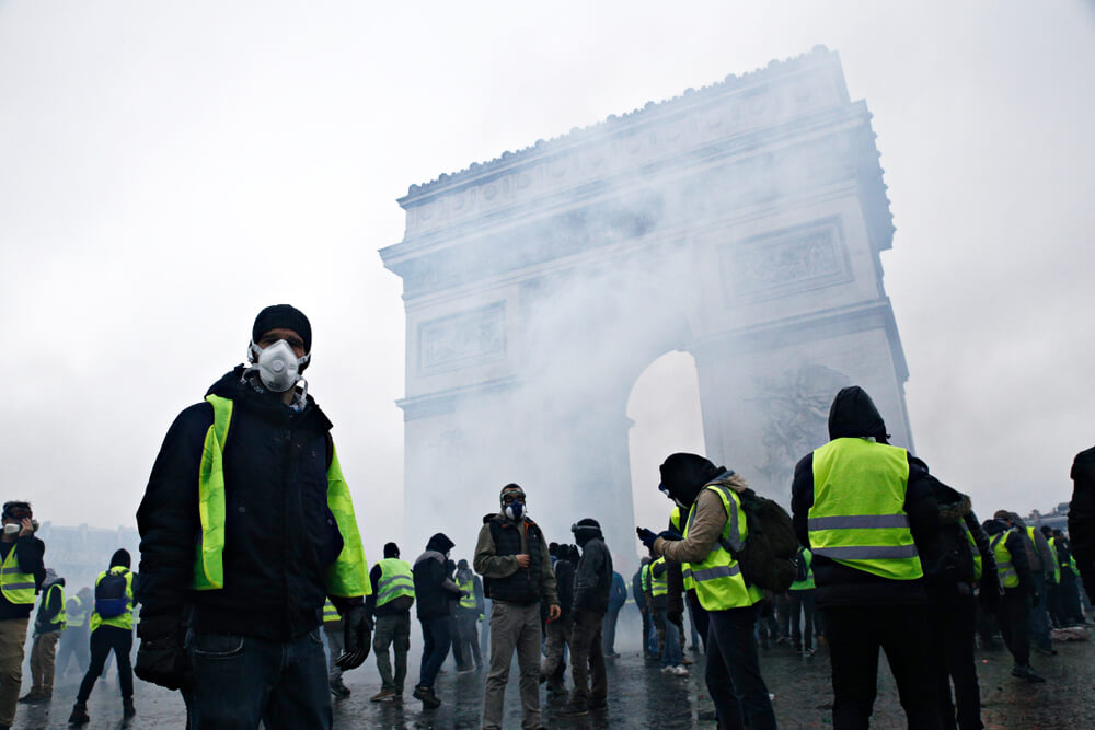 Paris Police Bracing for More Violent Protests