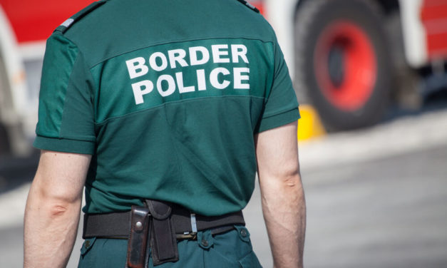At Trump’s Side, Border Patrol Union Leader in Spotlight