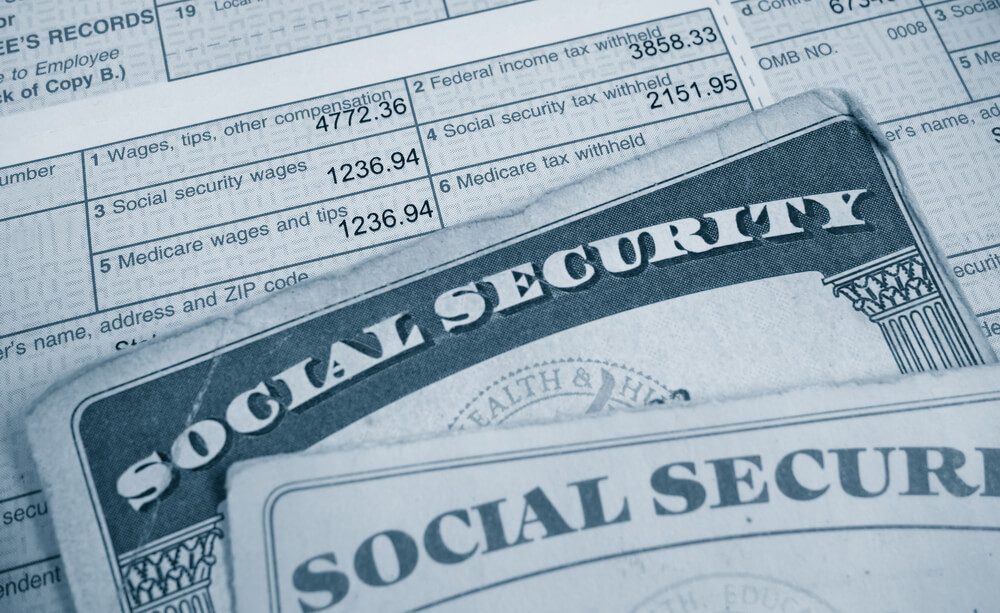 Retirees Get Big Social Security Raise, Small bump in Medicare Payments