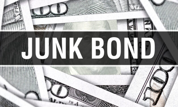 Junk Bonds Flash Sell-Off Warning — How to Trade It