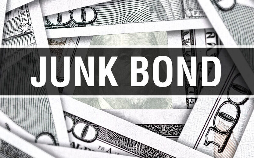 Junk Bonds Flash Sell-Off Warning — How to Trade It
