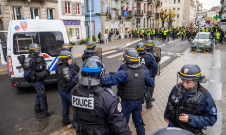 Crowdfunding Pits French Police vs. Yellow Vest Protesters