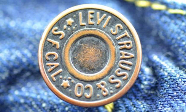 Levi’s Soars in Return to Public Markets