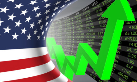 White House Foresees Long Economic Boom, Majority of Economists Don’t