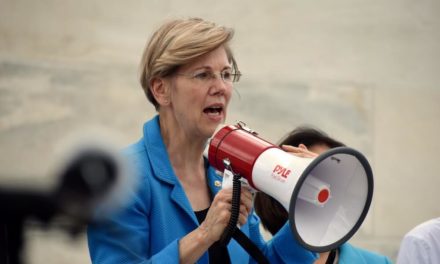 Elizabeth Warren student loan debt
