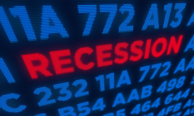 Survey: Top Economists Say Recession Risks Rising Because of Trade War