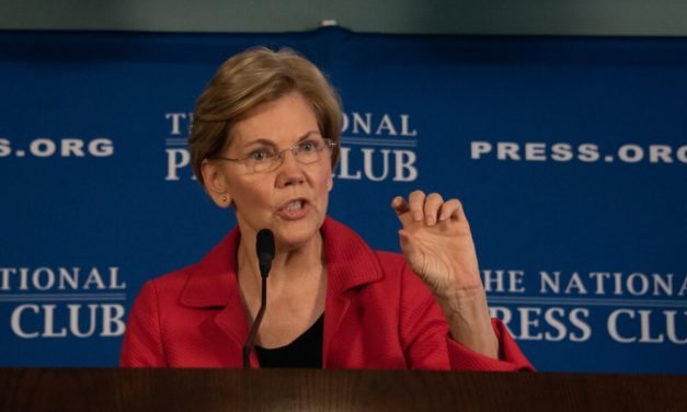 Elizabeth Warren’s Newest Costly Idea Aims to Increase US Manufacturing