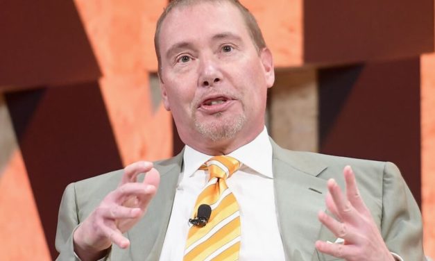 ‘Bond King’ Jeffrey Gundlach’s Top Recession Indicators — 1 Is Flashing Now