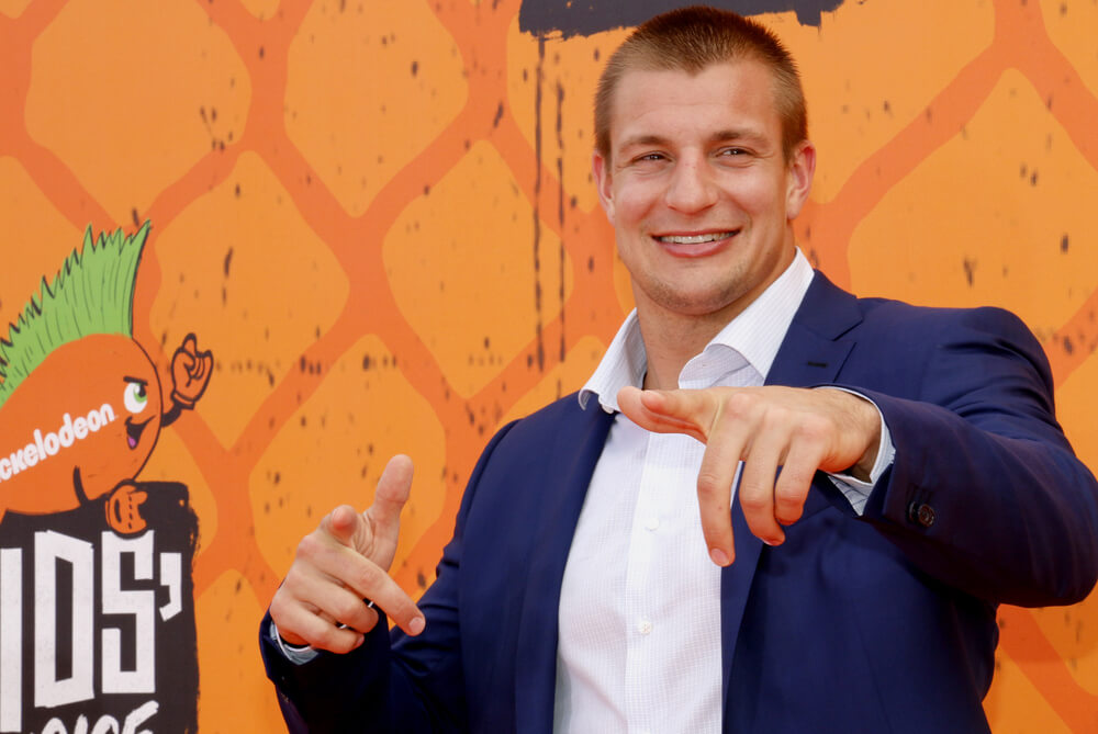 Former Patriots Te Gronkowski Announces Abacus Health Cbd Line