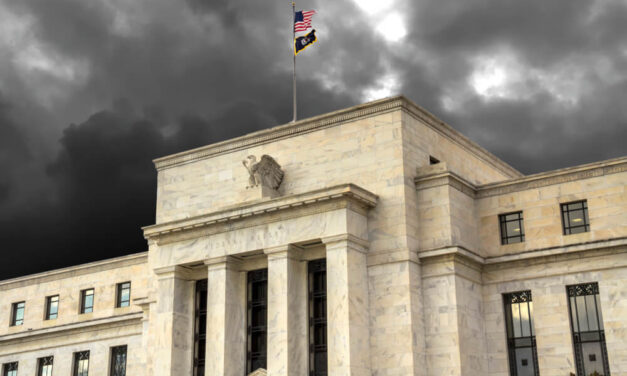 Fed Minutes: Officials Worry Low Rates Create Risky, Recession-Prone Market