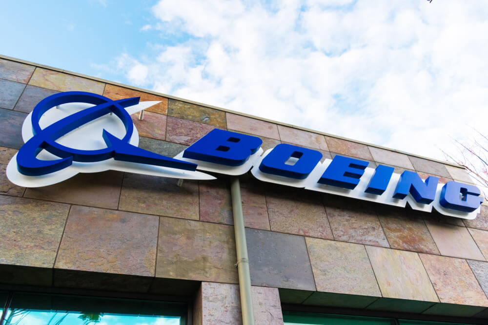 Hands Off Boeing, Embraer Stock as Companies Head to Arbitration