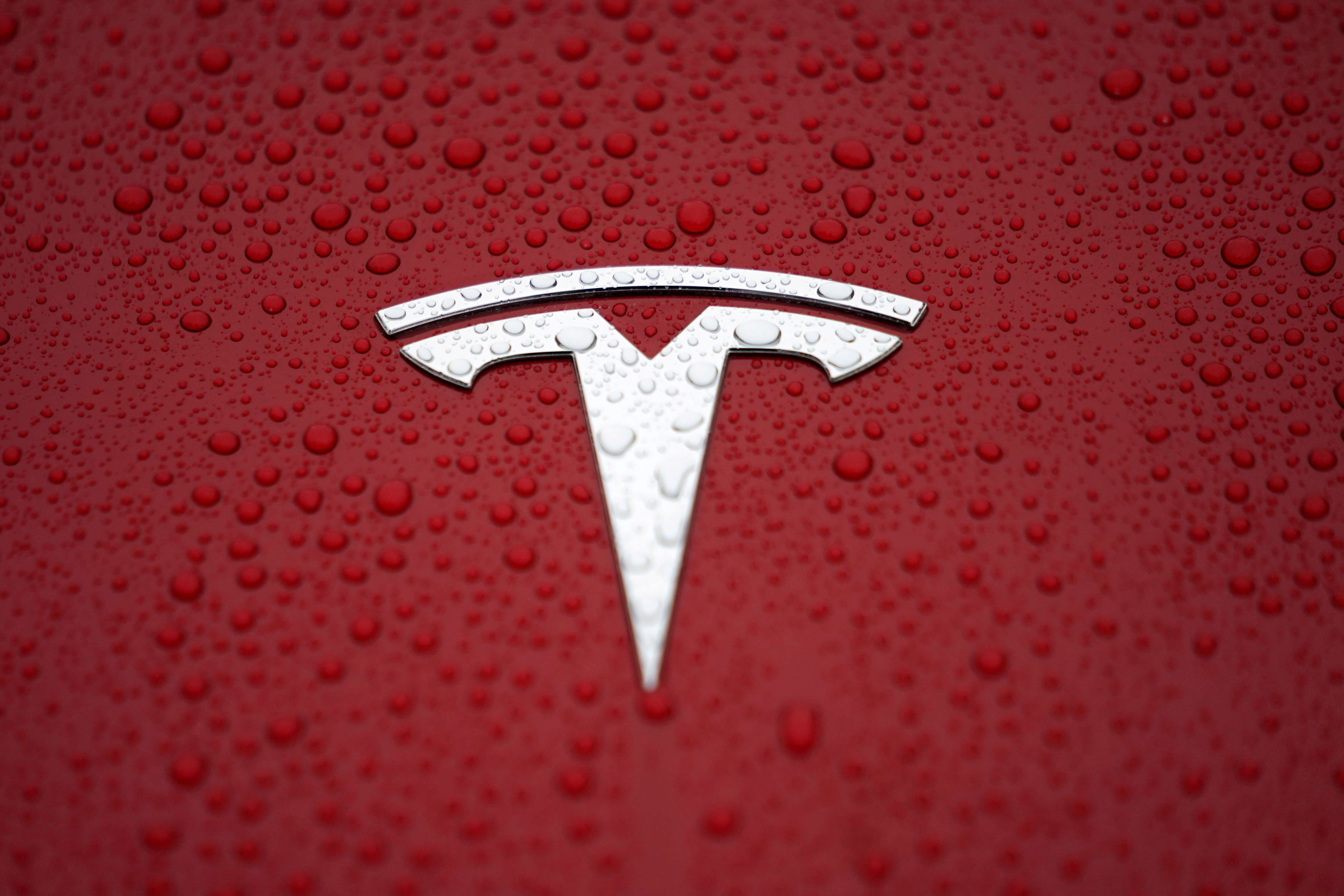 Tesla Jumps to Erase Early Dip After $2B Stock Offering.