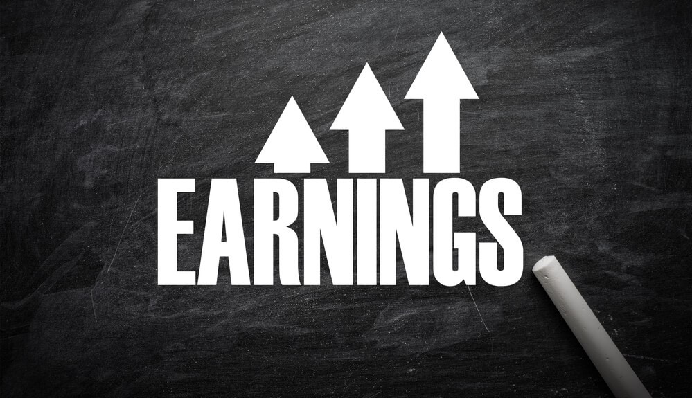 2 Stocks Set For Massive Post-Earnings Moves (FISV & EXPE Analysis)