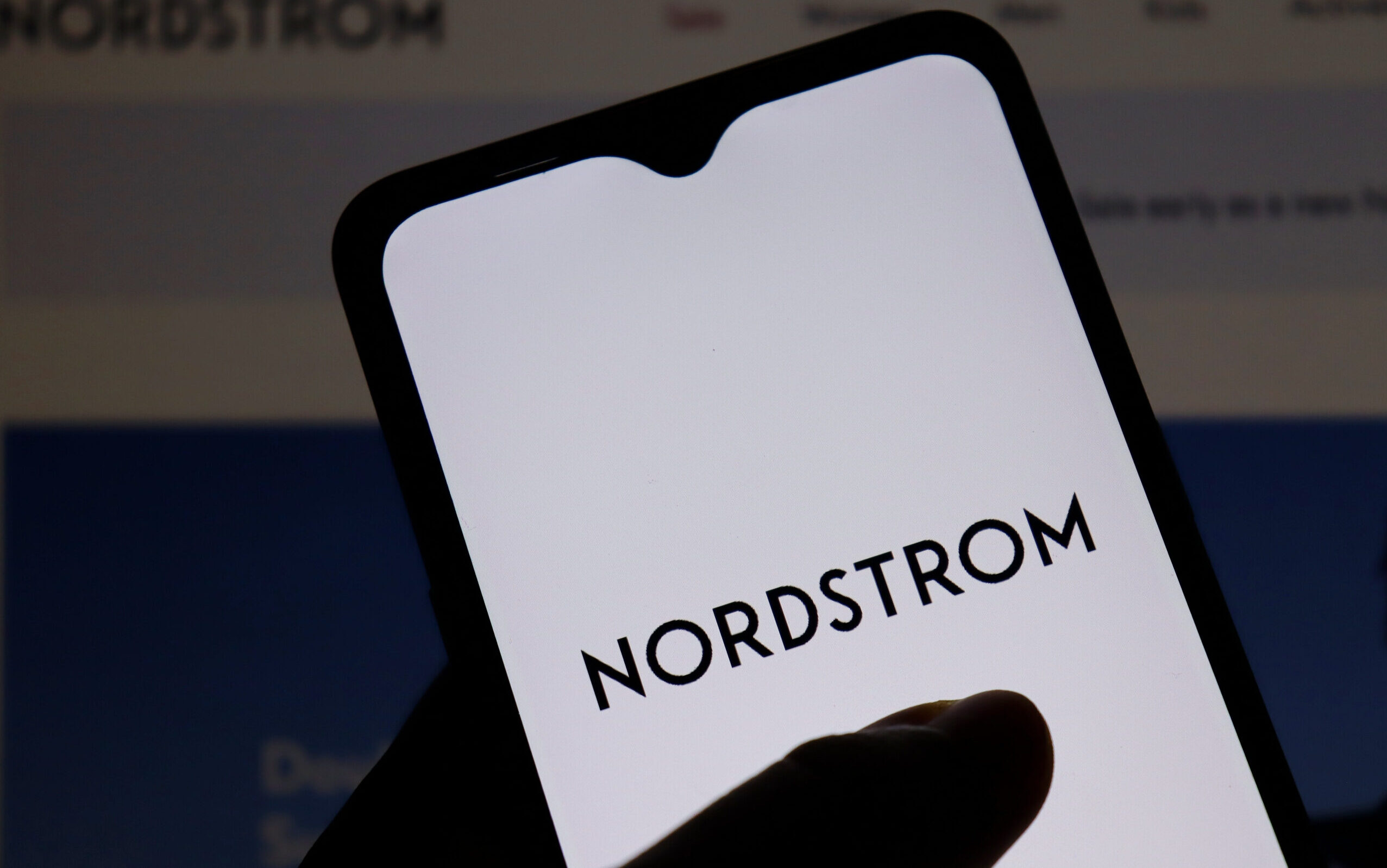 Holiday spirit to fight inflation: Nordstrom shares fall in power